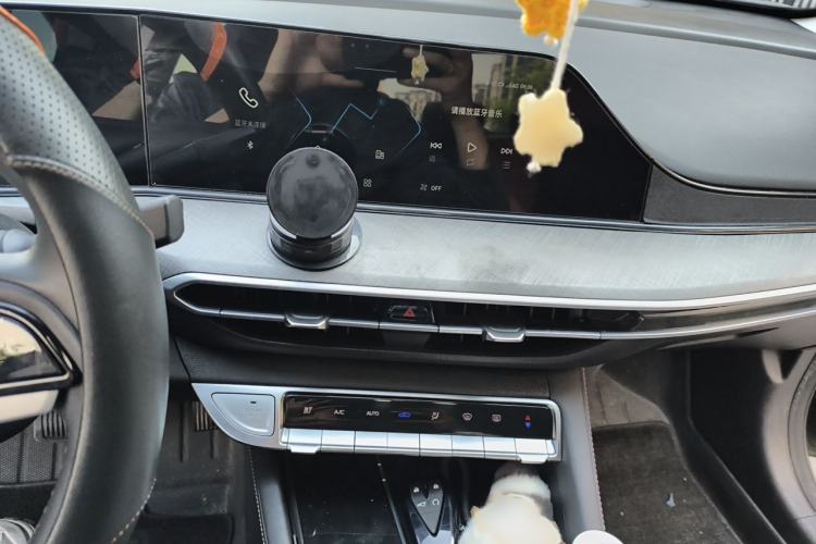 Used CHANGAN Eado 2023 Changan Edition PLUS Blue Whale NE 1.4T GDI DCT Prestige Version Audio And AC Panel