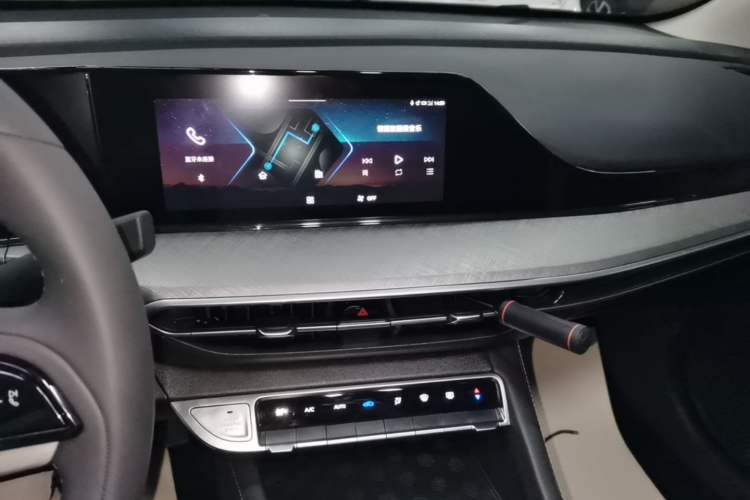 Used CHANGAN Eado 2023 Changan Edition PLUS Blue Whale NE 1.4T GDI DCT Prestige Version Audio And AC Panel