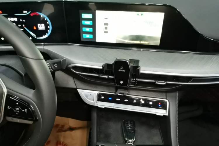 Used CHANGAN Eado 2023 Changan Edition PLUS Blue Whale NE 1.4T GDI DCT Prestige Version Audio And AC Panel