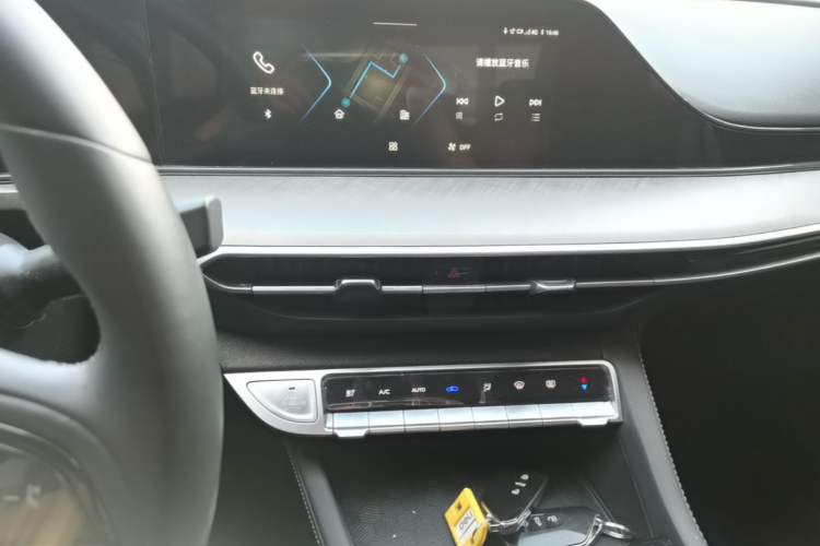Used CHANGAN Eado 2023 Changan Edition PLUS Blue Whale NE 1.4T GDI DCT Prestige Version Audio And AC Panel