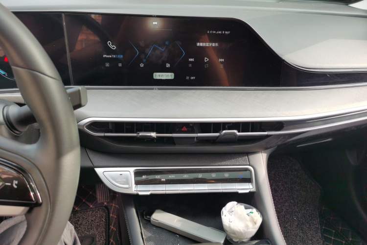 Used CHANGAN Eado 2023 Changan Edition PLUS Blue Whale NE 1.4T GDI DCT Prestige Version Audio And AC Panel