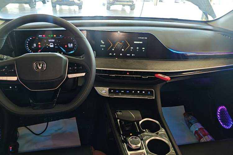 Used CHANGAN Eado 2023 Changan Edition PLUS Blue Whale NE 1.4T GDI DCT Prestige Version Audio And AC Panel