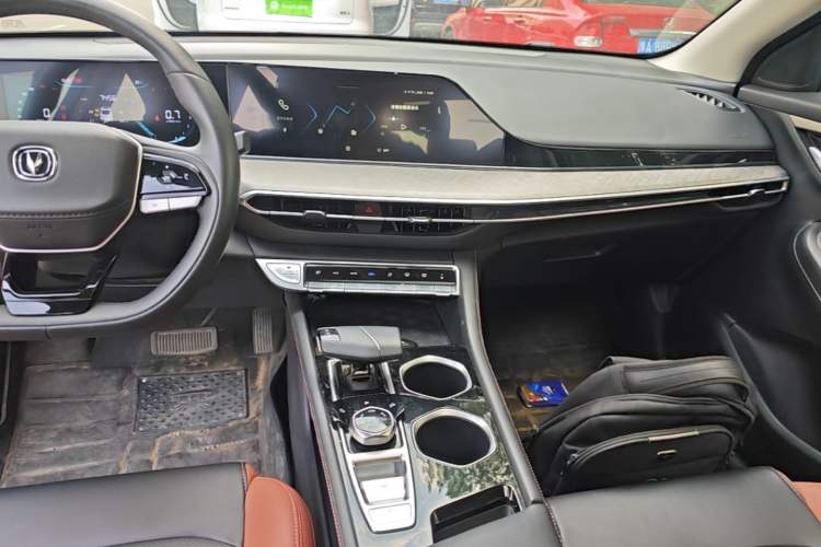 Used CHANGAN Eado 2023 Changan Edition PLUS Blue Whale NE 1.4T GDI DCT Prestige Version Audio And AC Panel