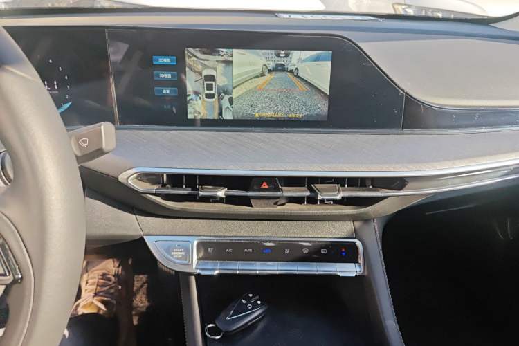 Used CHANGAN Eado 2023 Changan Edition PLUS Blue Whale NE 1.4T GDI DCT Prestige Version Audio And AC Panel