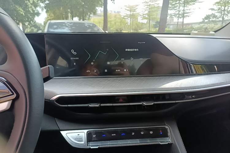 Used CHANGAN Eado 2023 Changan Edition PLUS Blue Whale NE 1.4T GDI DCT Prestige Version Audio And AC Panel