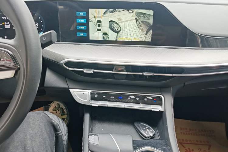 Used CHANGAN Eado 2023 Changan Edition PLUS Blue Whale NE 1.4T GDI DCT Prestige Version Audio And AC Panel