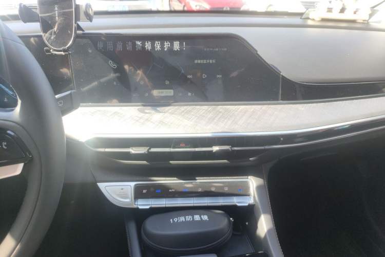 Used CHANGAN Eado 2023 Changan Edition PLUS Blue Whale NE 1.4T GDI DCT Prestige Version Audio And AC Panel