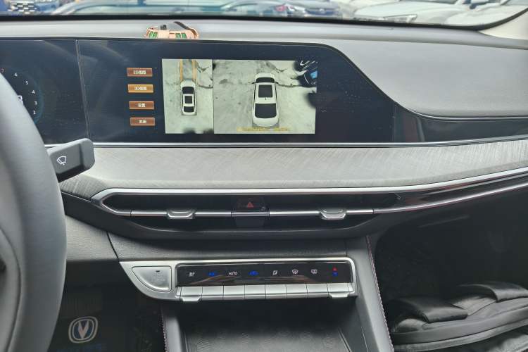 Used CHANGAN Eado 2023 Changan Edition PLUS Blue Whale NE 1.4T GDI DCT Prestige Version Audio And AC Panel