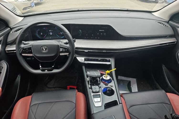 Used CHANGAN Eado 2023 Changan Edition PLUS Blue Whale NE 1.4T GDI DCT Prestige Version Center Console