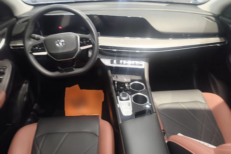 Used CHANGAN Eado 2023 Changan Edition PLUS Blue Whale NE 1.4T GDI DCT Prestige Version Center Console