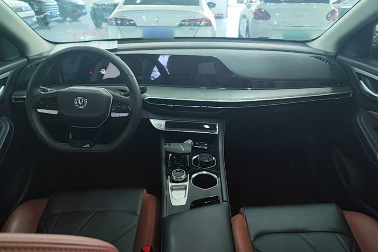 Used CHANGAN Eado 2023 Changan Edition PLUS Blue Whale NE 1.4T GDI DCT Prestige Version Center Console