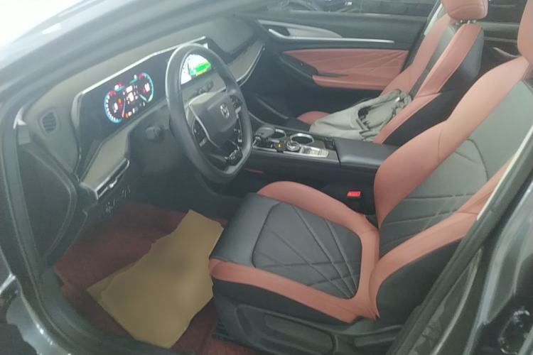 Used CHANGAN Eado 2023 Changan Edition PLUS Blue Whale NE 1.4T GDI DCT Prestige Version Driver Seat