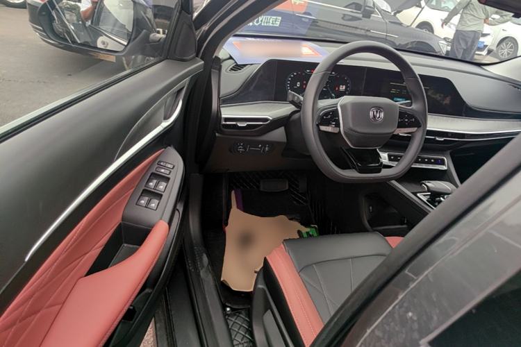 Used CHANGAN Eado 2023 Changan Edition PLUS Blue Whale NE 1.4T GDI DCT Prestige Version Driver Seat