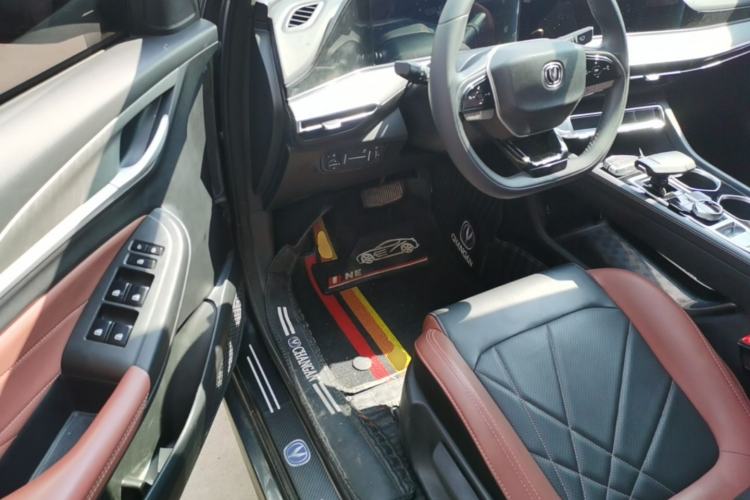 Used CHANGAN Eado 2023 Changan Edition PLUS Blue Whale NE 1.4T GDI DCT Prestige Version Driver Seat