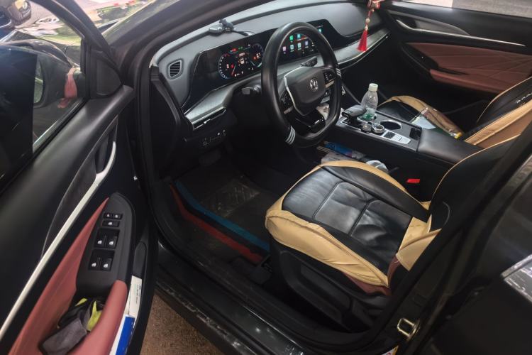 Used CHANGAN Eado 2023 Changan Edition PLUS Blue Whale NE 1.4T GDI DCT Prestige Version Driver Seat