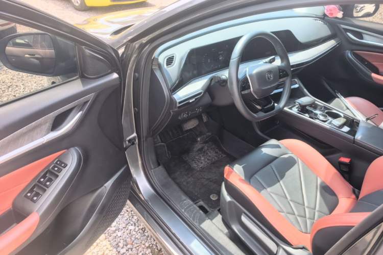 Used CHANGAN Eado 2023 Changan Edition PLUS Blue Whale NE 1.4T GDI DCT Prestige Version Driver Seat
