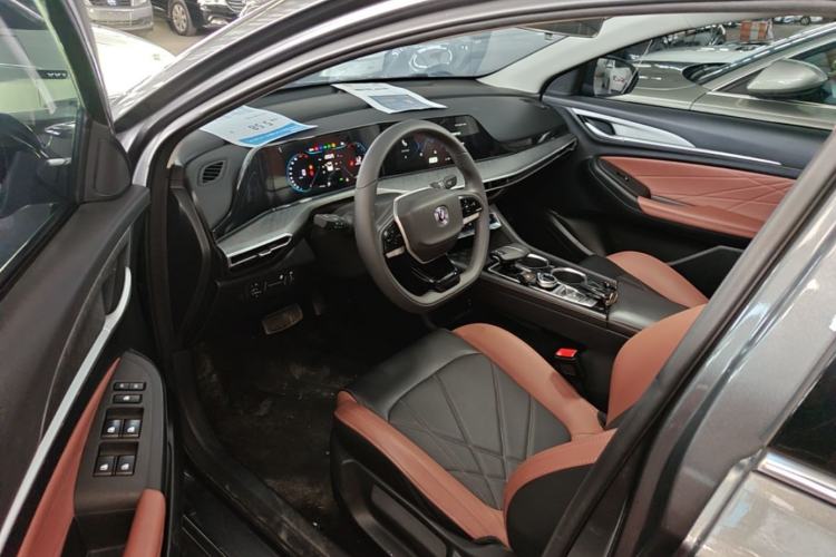 Used CHANGAN Eado 2023 Changan Edition PLUS Blue Whale NE 1.4T GDI DCT Prestige Version Driver Seat