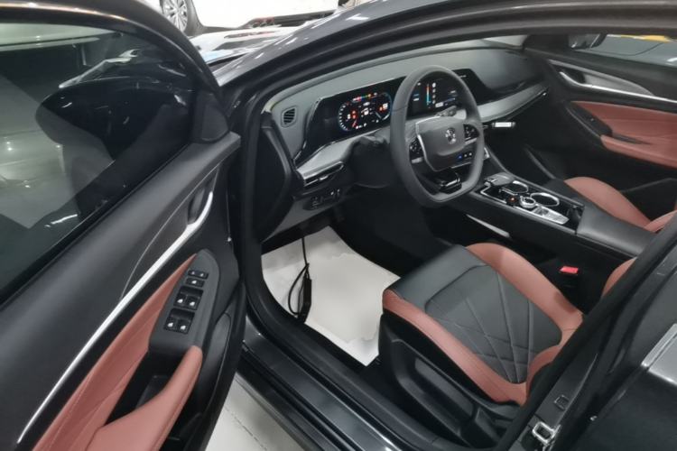 Used CHANGAN Eado 2023 Changan Edition PLUS Blue Whale NE 1.4T GDI DCT Prestige Version Driver Seat