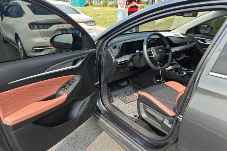 Used CHANGAN Eado 2023 Changan Edition PLUS Blue Whale NE 1.4T GDI DCT Prestige Version Driver Seat