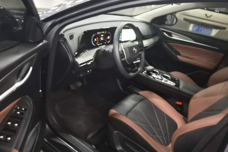 Used CHANGAN Eado 2023 Changan Edition PLUS Blue Whale NE 1.4T GDI DCT Prestige Version Driver Seat