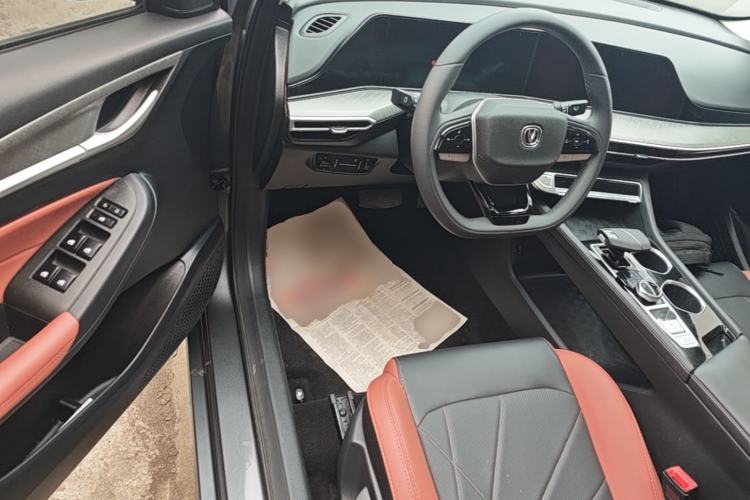 Used CHANGAN Eado 2023 Changan Edition PLUS Blue Whale NE 1.4T GDI DCT Prestige Version Driver Seat