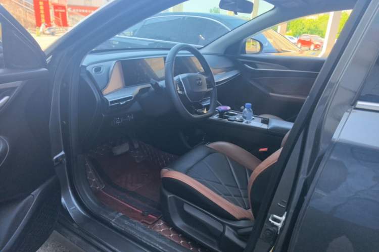 Used CHANGAN Eado 2023 Changan Edition PLUS Blue Whale NE 1.4T GDI DCT Prestige Version Driver Seat