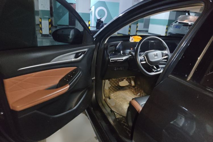 Used CHANGAN Eado 2023 Changan Edition PLUS Blue Whale NE 1.4T GDI DCT Prestige Version Driver Seat
