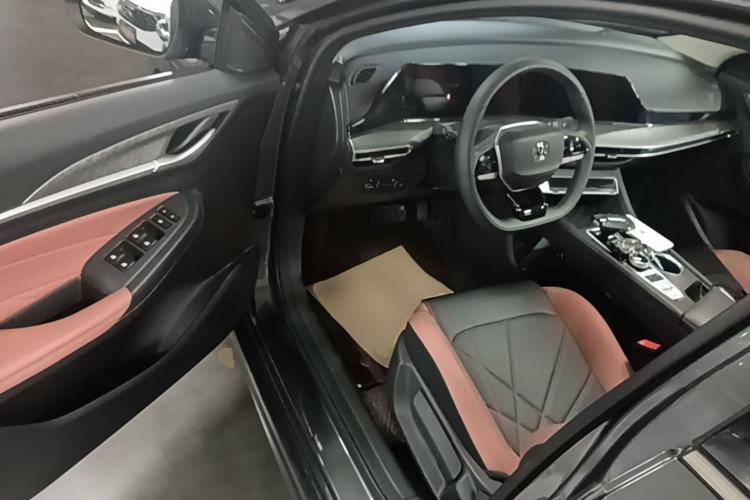 Used CHANGAN Eado 2023 Changan Edition PLUS Blue Whale NE 1.4T GDI DCT Prestige Version Driver Seat