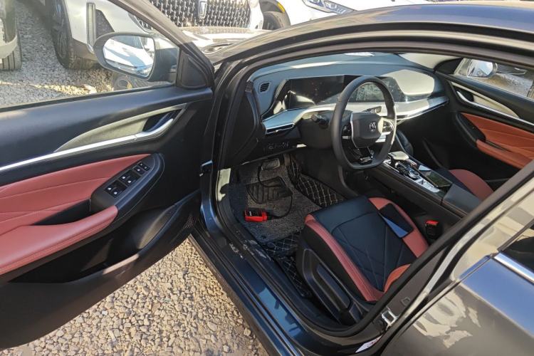 Used CHANGAN Eado 2023 Changan Edition PLUS Blue Whale NE 1.4T GDI DCT Prestige Version Driver Seat