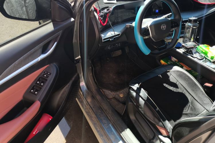 Used CHANGAN Eado 2023 Changan Edition PLUS Blue Whale NE 1.4T GDI DCT Prestige Version Driver Seat