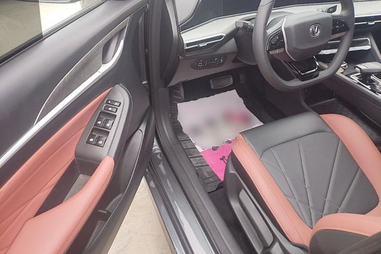 Used CHANGAN Eado 2023 Changan Edition PLUS Blue Whale NE 1.4T GDI DCT Prestige Version Driver Seat