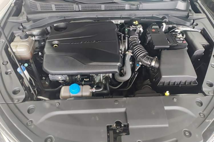 Used CHANGAN Eado 2023 Changan Edition PLUS Blue Whale NE 1.4T GDI DCT Prestige Version Engine Bay