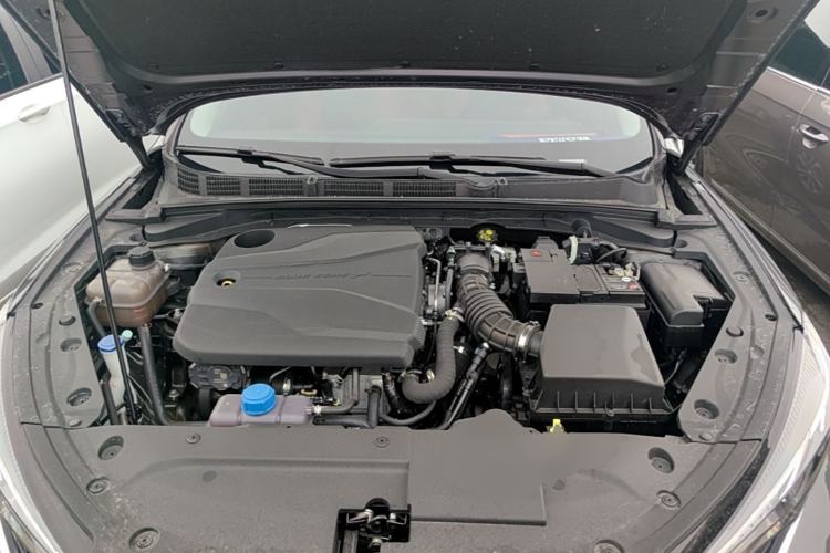 Used CHANGAN Eado 2023 Changan Edition PLUS Blue Whale NE 1.4T GDI DCT Prestige Version Engine Bay