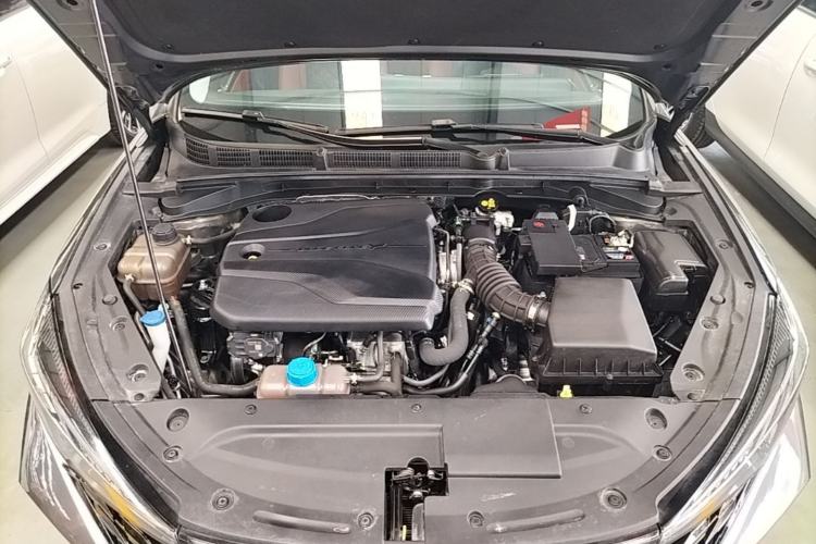 Used CHANGAN Eado 2023 Changan Edition PLUS Blue Whale NE 1.4T GDI DCT Prestige Version Engine Bay