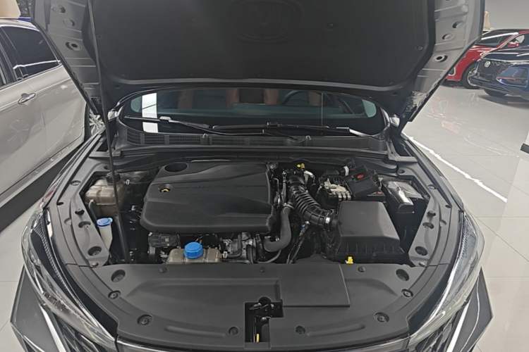Used CHANGAN Eado 2023 Changan Edition PLUS Blue Whale NE 1.4T GDI DCT Prestige Version Engine Bay