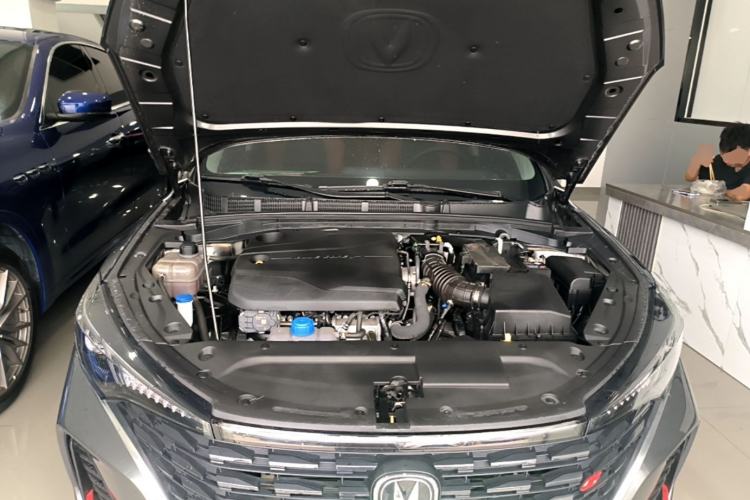 Used CHANGAN Eado 2023 Changan Edition PLUS Blue Whale NE 1.4T GDI DCT Prestige Version Engine Bay