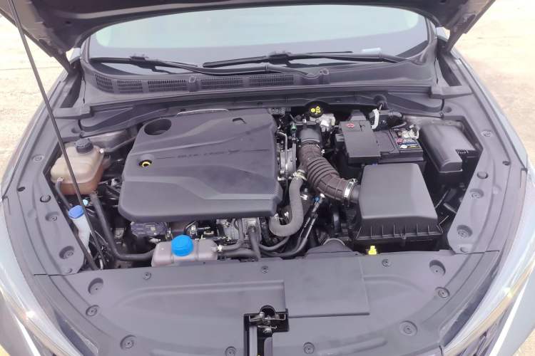 Used CHANGAN Eado 2023 Changan Edition PLUS Blue Whale NE 1.4T GDI DCT Prestige Version Engine Bay
