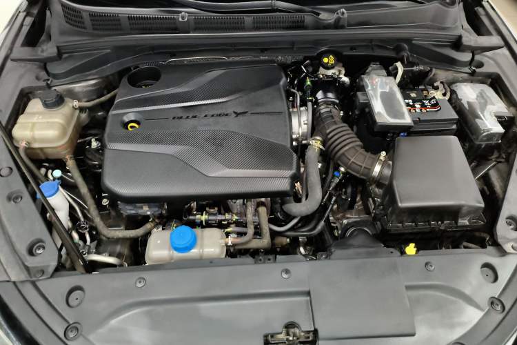 Used CHANGAN Eado 2023 Changan Edition PLUS Blue Whale NE 1.4T GDI DCT Prestige Version Engine Bay