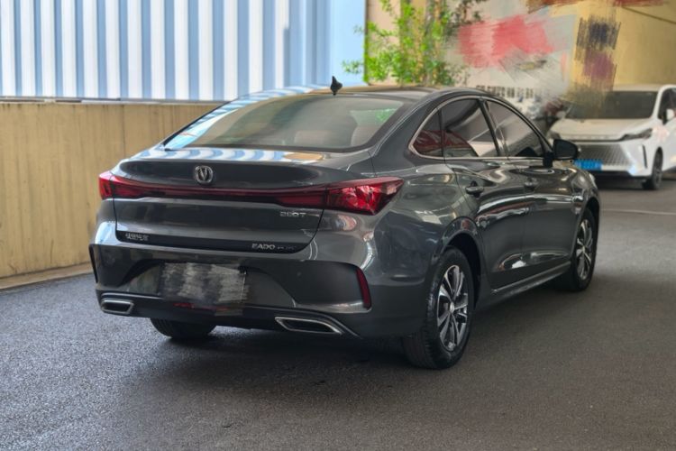 Used CHANGAN Eado 2023 Changan Edition PLUS Blue Whale NE 1.4T GDI DCT Prestige Version Exterior 1