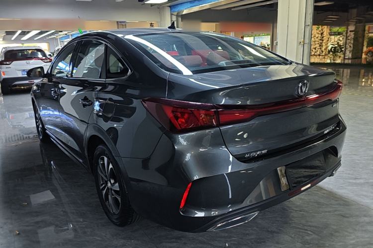 Used CHANGAN Eado 2023 Changan Edition PLUS Blue Whale NE 1.4T GDI DCT Prestige Version Exterior 1