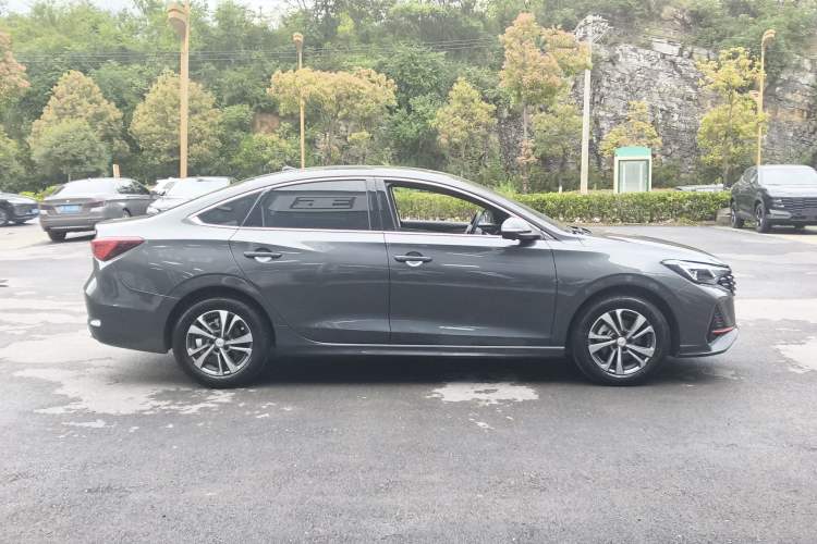 Used CHANGAN Eado 2023 Changan Edition PLUS Blue Whale NE 1.4T GDI DCT Prestige Version Exterior 2