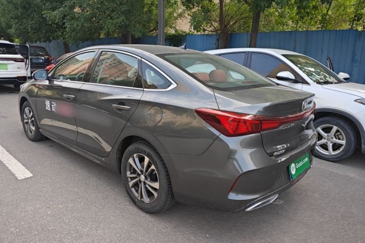 Used CHANGAN Eado 2023 Changan Edition PLUS Blue Whale NE 1.4T GDI DCT Prestige Version Exterior 2