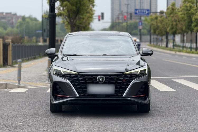 Used CHANGAN Eado 2023 Changan Edition PLUS Blue Whale NE 1.4T GDI DCT Prestige Version Exterior 2