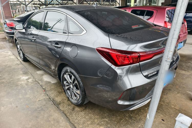 Used CHANGAN Eado 2023 Changan Edition PLUS Blue Whale NE 1.4T GDI DCT Prestige Version Exterior 3