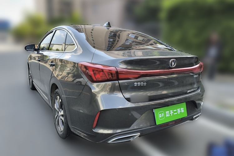 Used CHANGAN Eado 2023 Changan Edition PLUS Blue Whale NE 1.4T GDI DCT Prestige Version Exterior 3