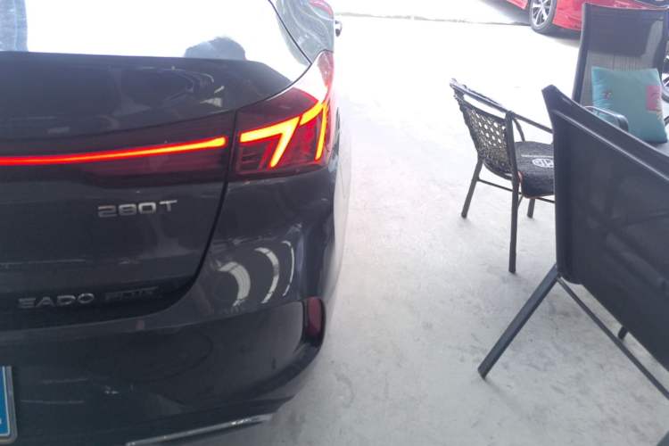 Used CHANGAN Eado 2023 Changan Edition PLUS Blue Whale NE 1.4T GDI DCT Prestige Version Exterior 3