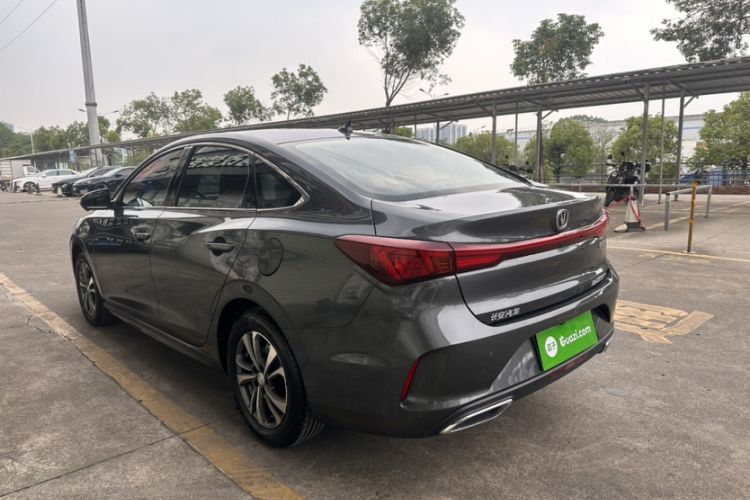 Used CHANGAN Eado 2023 Changan Edition PLUS Blue Whale NE 1.4T GDI DCT Prestige Version Exterior 3