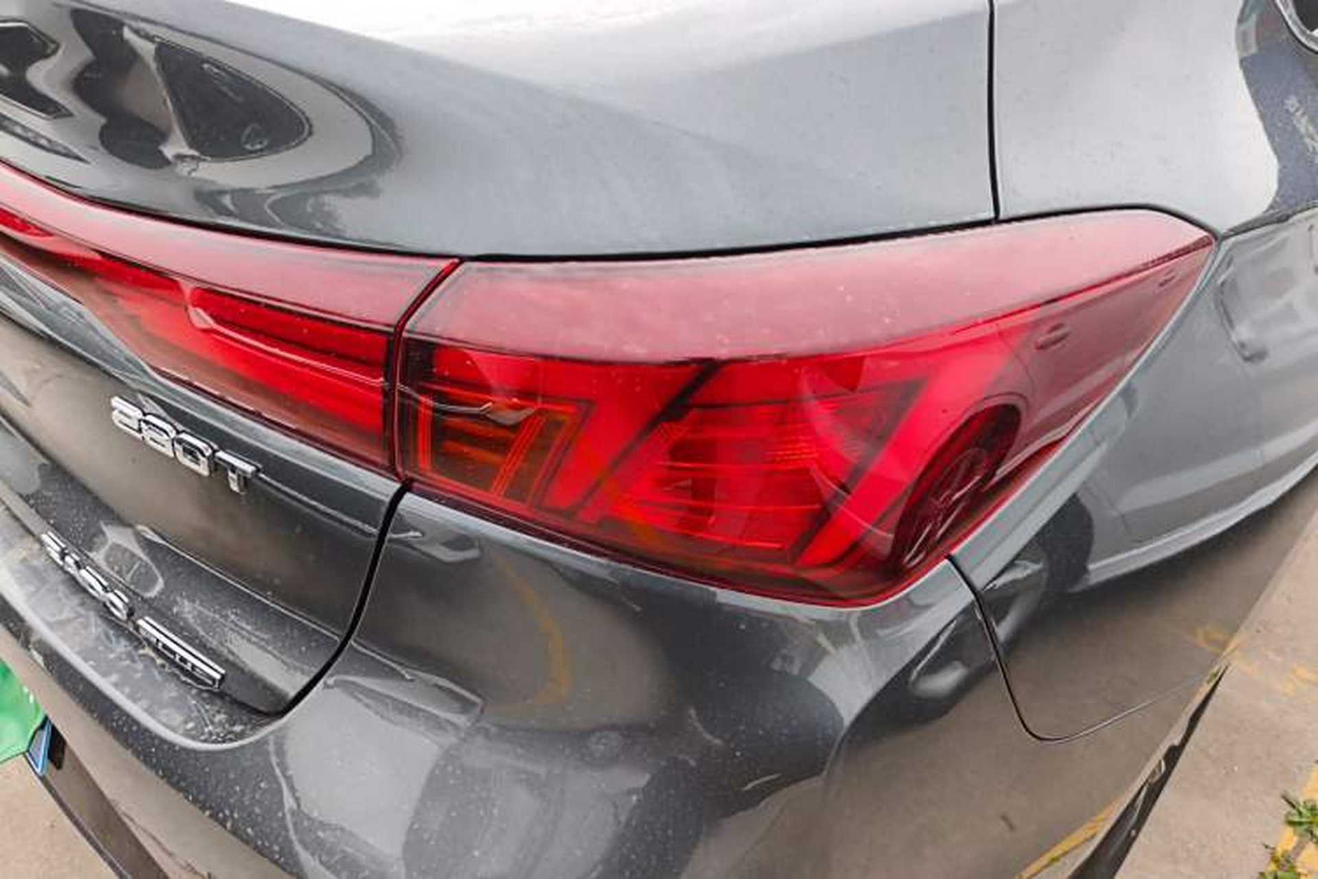 Used CHANGAN Eado 2023 Changan Edition PLUS Blue Whale NE 1.4T GDI DCT Prestige Version Exterior 3