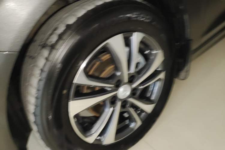 Used CHANGAN Eado 2023 Changan Edition PLUS Blue Whale NE 1.4T GDI DCT Prestige Version Exterior 4