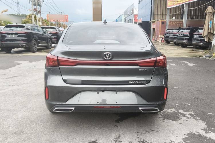 Used CHANGAN Eado 2023 Changan Edition PLUS Blue Whale NE 1.4T GDI DCT Prestige Version Exterior 4
